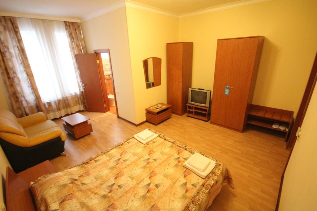 Yanais Hotel Sochi Room photo